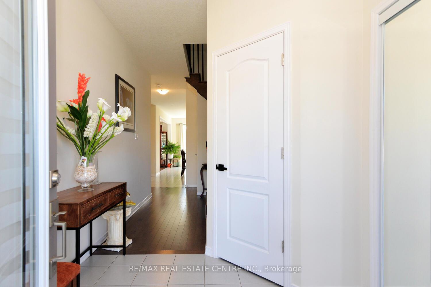 Photo 6 of 55 Magdalena Street, Hamilton, Stoney Creek Mountain — HOMEH