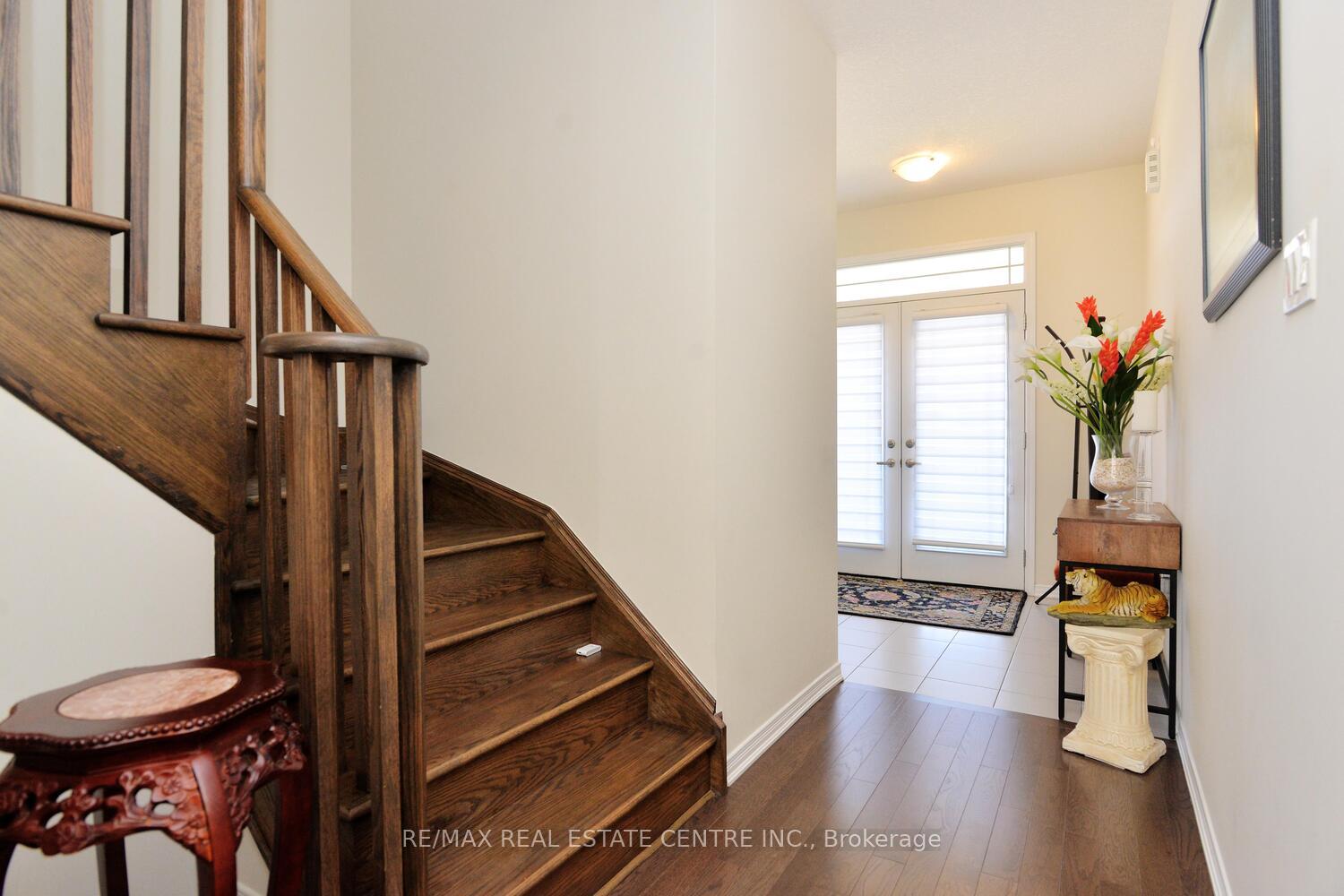 Photo 8 of 55 Magdalena Street, Hamilton, Stoney Creek Mountain — HOMEH
