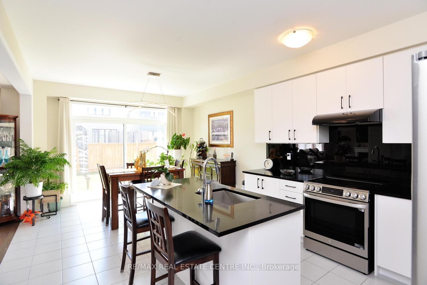 Photo 9 of 55 Magdalena Street, Hamilton, Stoney Creek Mountain — HOMEH