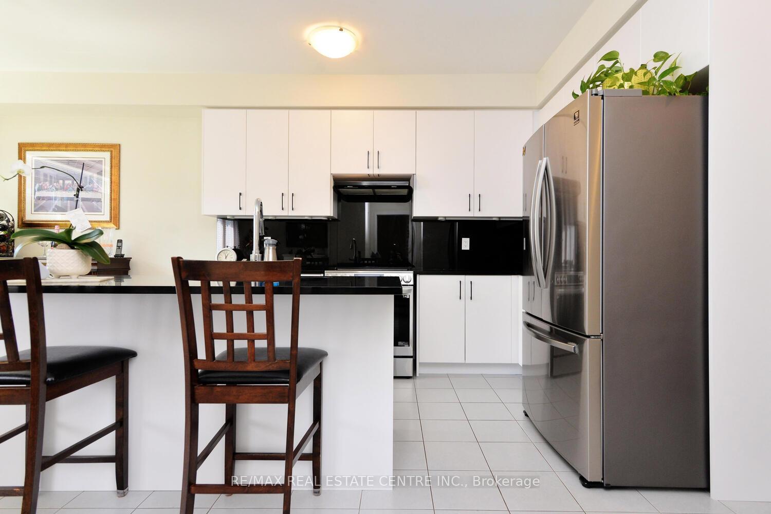 Photo 11 of 55 Magdalena Street, Hamilton, Stoney Creek Mountain — HOMEH