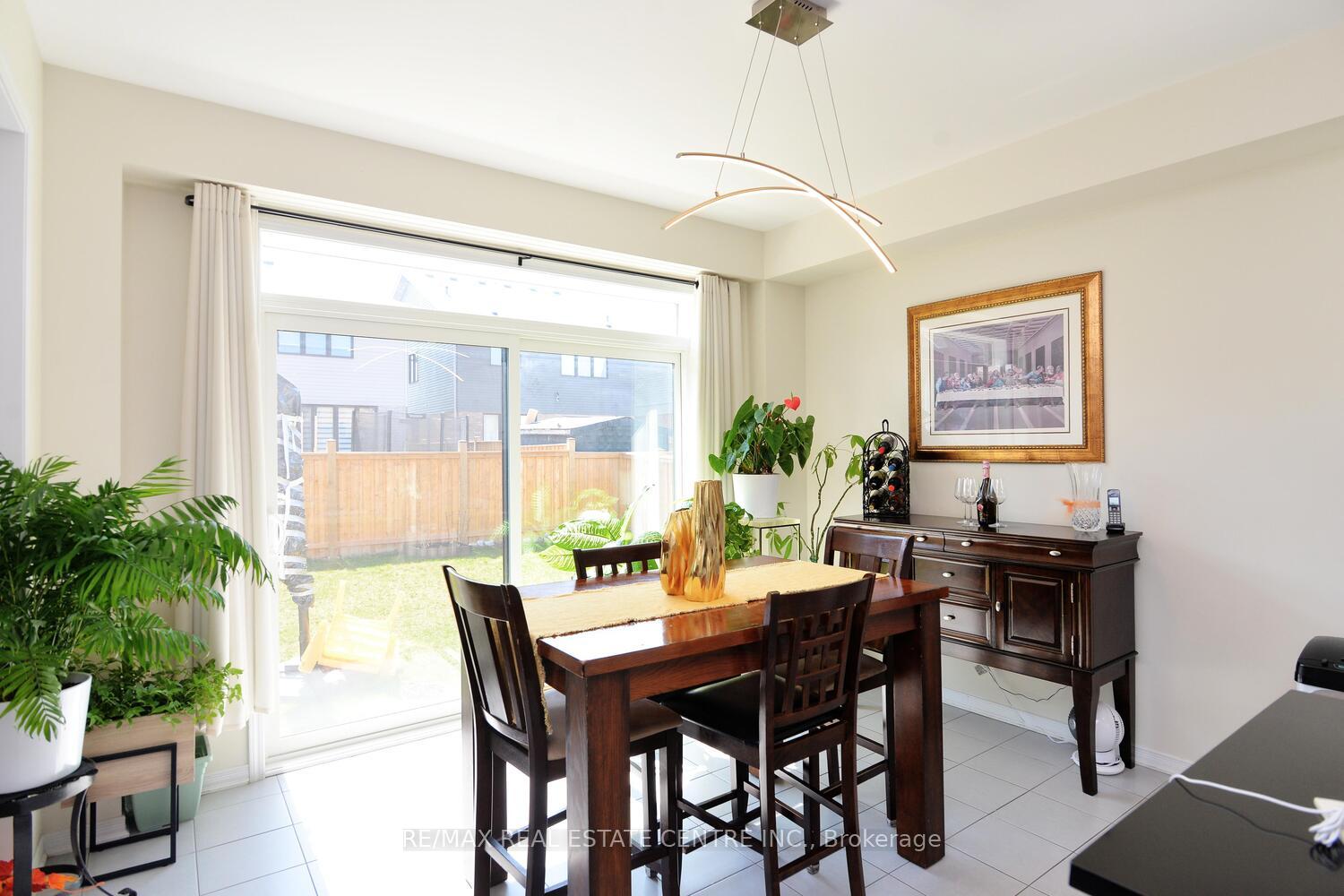 Photo 15 of 55 Magdalena Street, Hamilton, Stoney Creek Mountain — HOMEH