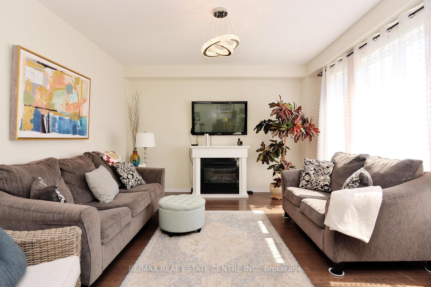 Photo 16 of 55 Magdalena Street, Hamilton, Stoney Creek Mountain — HOMEH