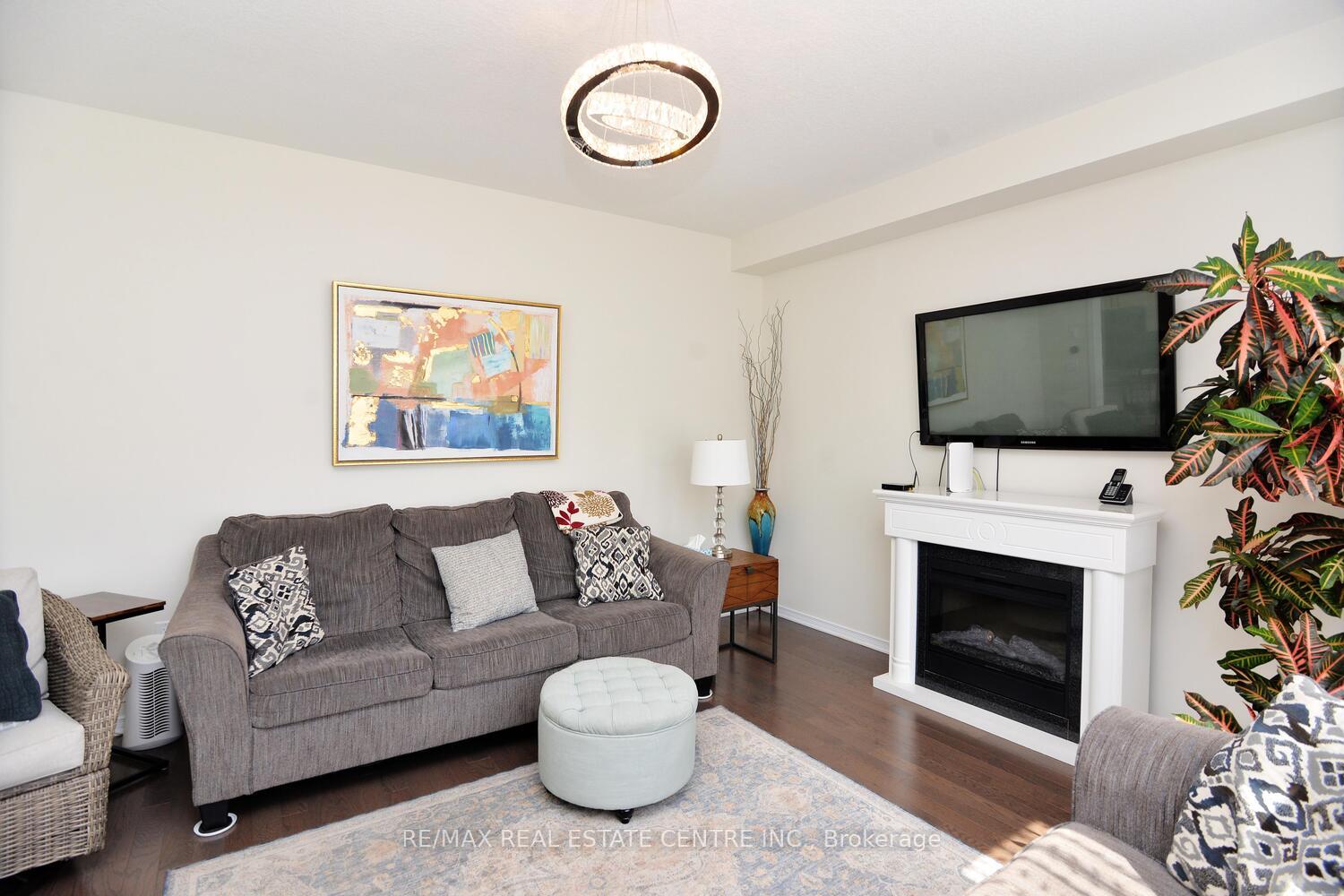 Photo 18 of 55 Magdalena Street, Hamilton, Stoney Creek Mountain — HOMEH