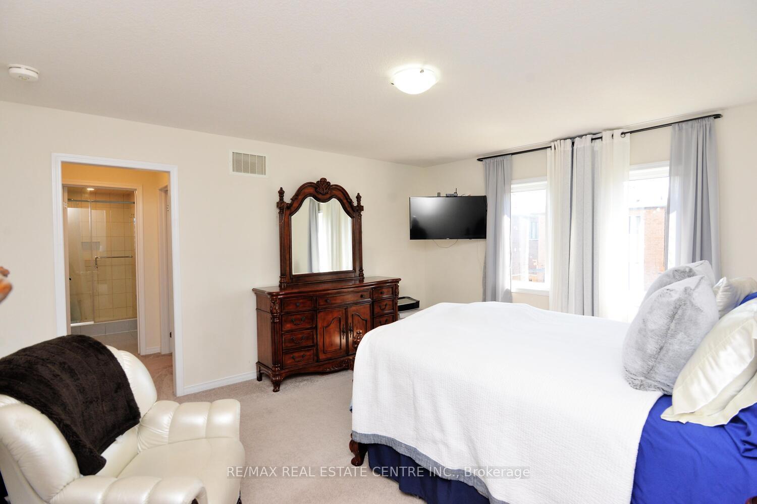 Photo 26 of 55 Magdalena Street, Hamilton, Stoney Creek Mountain — HOMEH