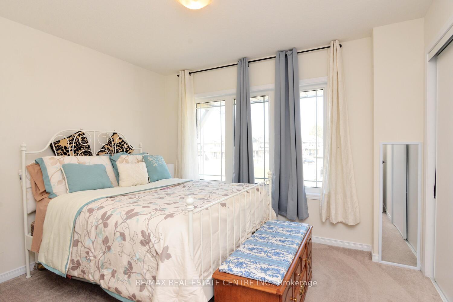 Photo 28 of 55 Magdalena Street, Hamilton, Stoney Creek Mountain — HOMEH