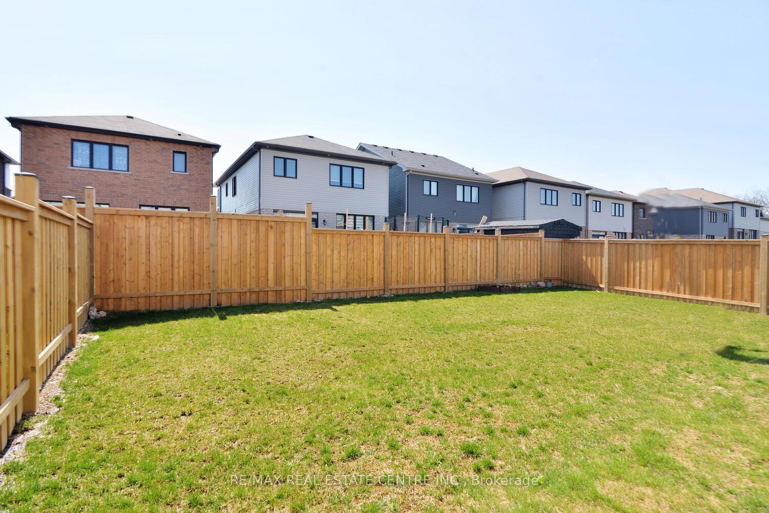 Photo 47 of 55 Magdalena Street, Hamilton, Stoney Creek Mountain — HOMEH