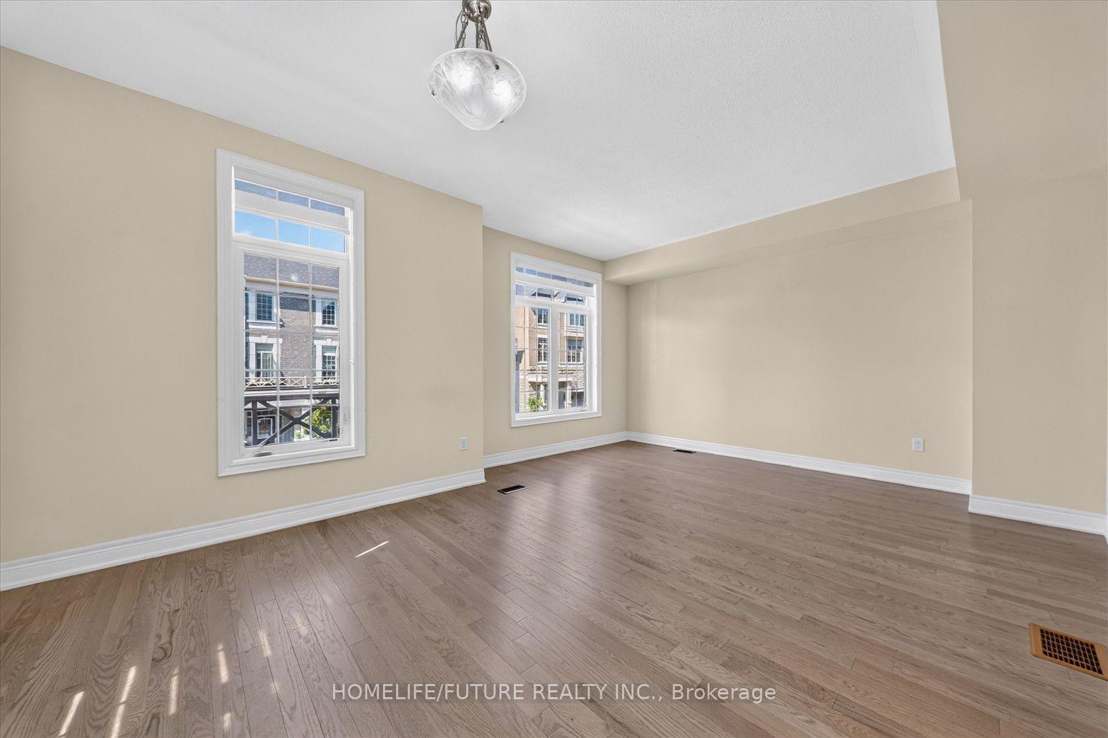 Photo 13 of 37 Andress Way, Markham, Cedarwood — HOMEH