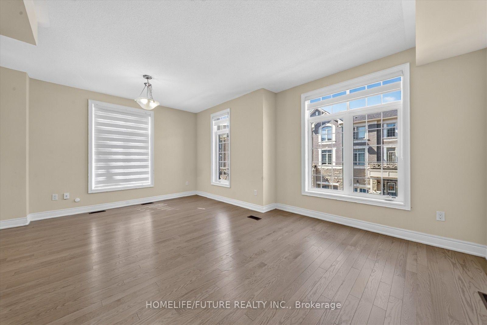 Photo 14 of 37 Andress Way, Markham, Cedarwood — HOMEH