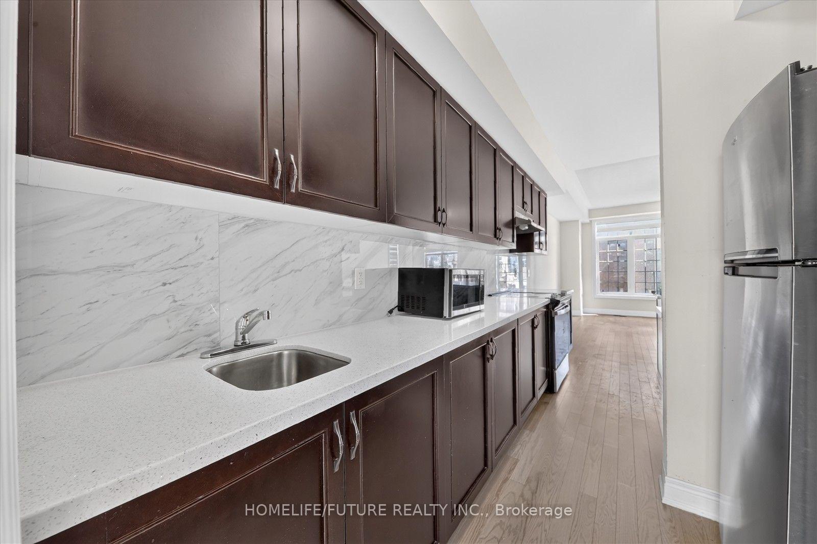 Photo 16 of 37 Andress Way, Markham, Cedarwood — HOMEH