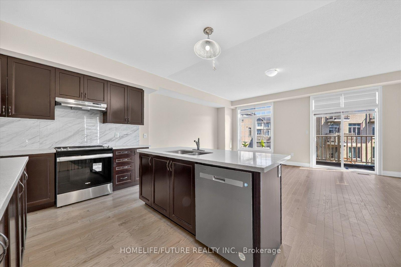 Photo 19 of 37 Andress Way, Markham, Cedarwood — HOMEH