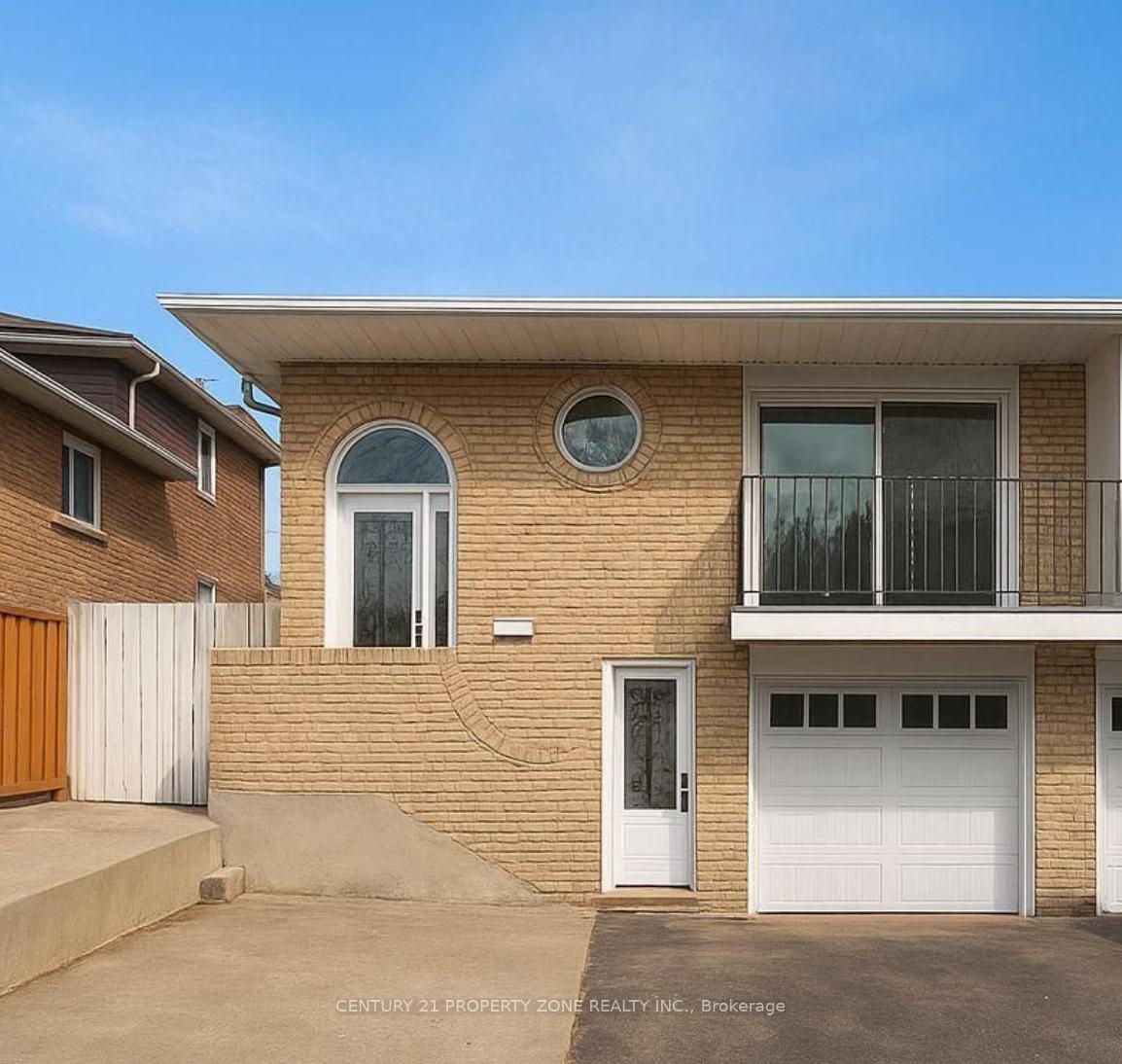 Photo 1 of 25 Abell Drive, Brampton, Madoc — HOMEH