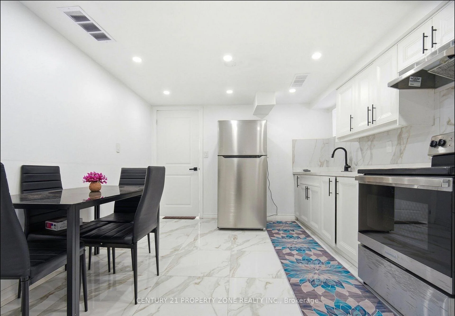 Photo 11 of 25 Abell Drive, Brampton, Madoc — HOMEH