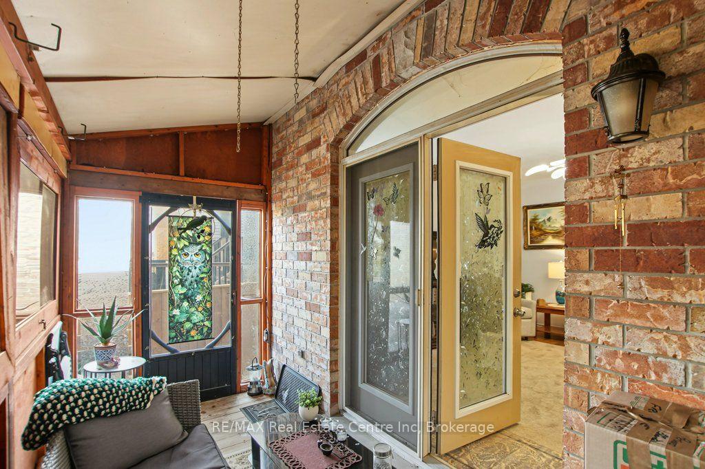 Photo 33 of 978 Edinburgh Road S, Guelph, Kortright West — HOMEH
