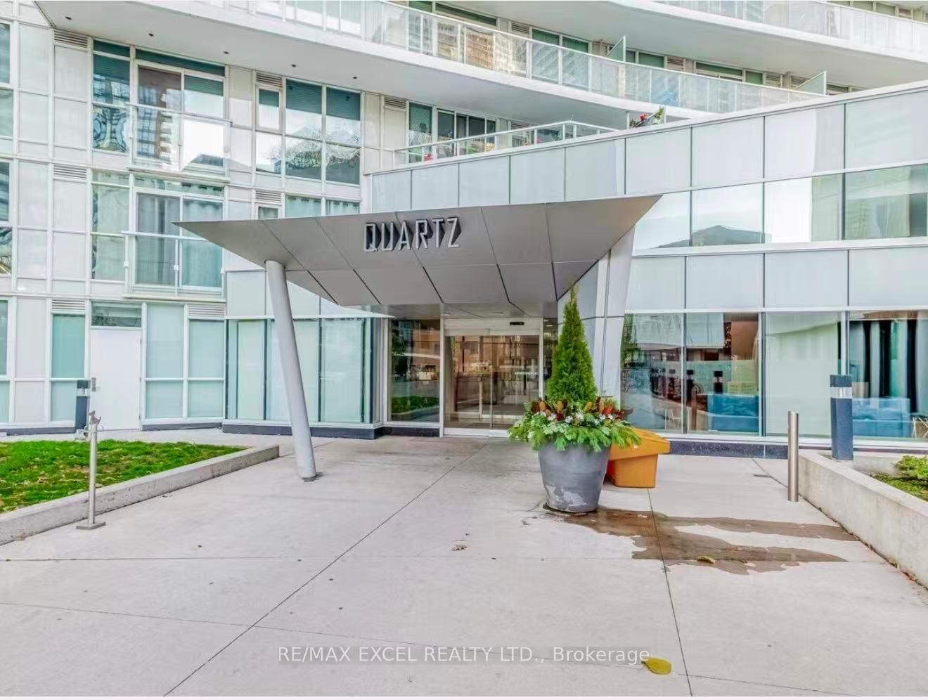 Photo 4 of Unit 1915, 75 Queens Wharf Road, Toronto, Waterfront Communities — HOMEH