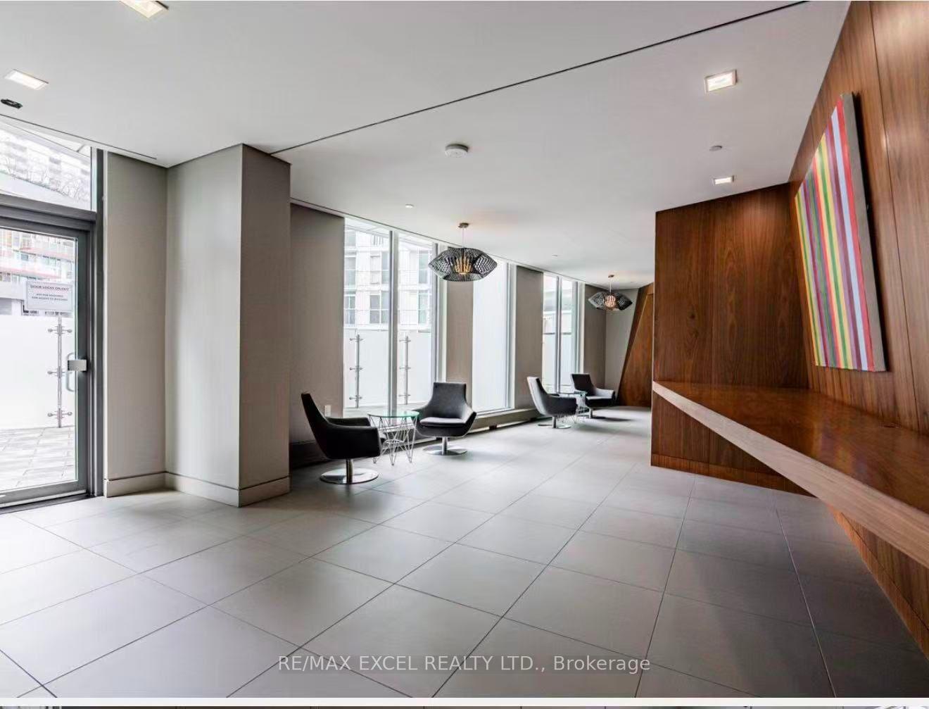 Photo 8 of Unit 1915, 75 Queens Wharf Road, Toronto, Waterfront Communities — HOMEH