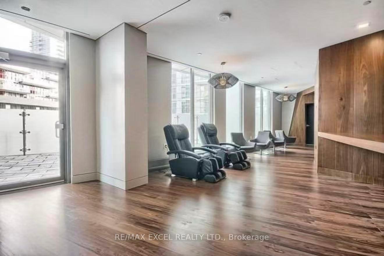 Photo 13 of Unit 1915, 75 Queens Wharf Road, Toronto, Waterfront Communities — HOMEH