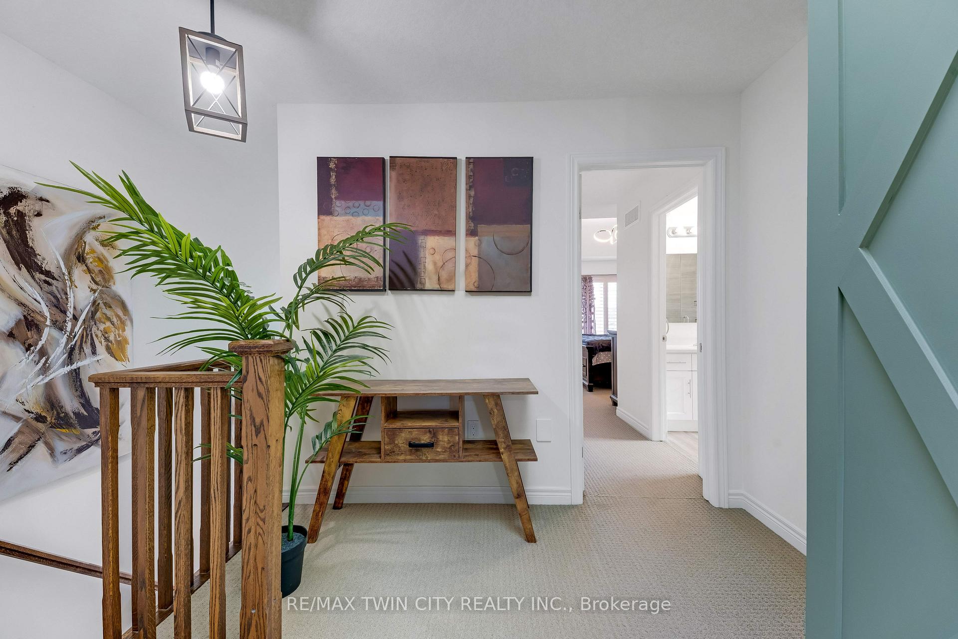 Photo 21 of 18 Crossbridge Avenue, Kitchener, Idlewood/Lackner Woods — HOMEH