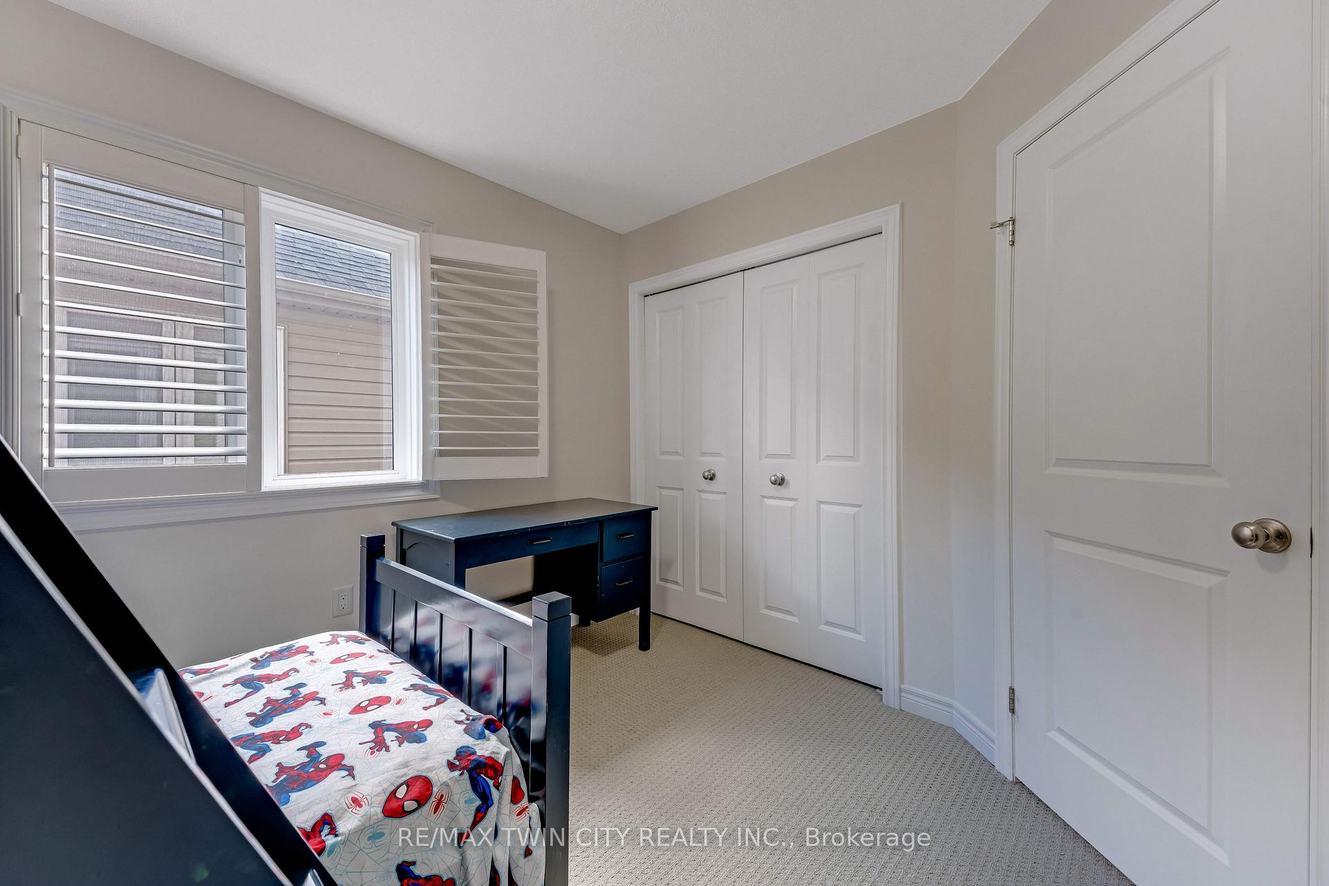 Photo 27 of 18 Crossbridge Avenue, Kitchener, Idlewood/Lackner Woods — HOMEH