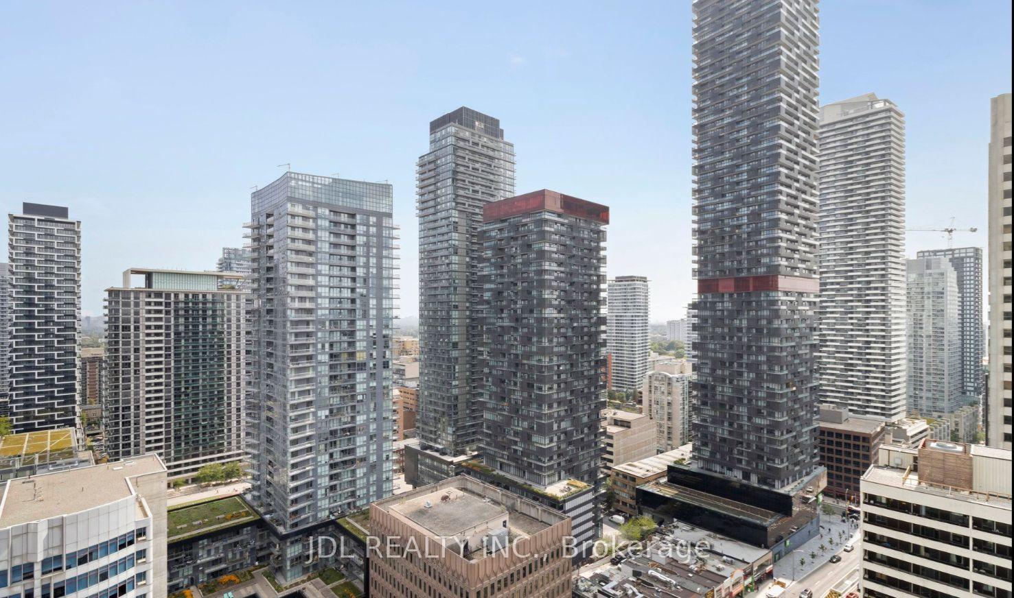 Photo 3 of Unit 2007, 33 Helendale Avenue, Toronto, Yonge-Eglinton — HOMEH