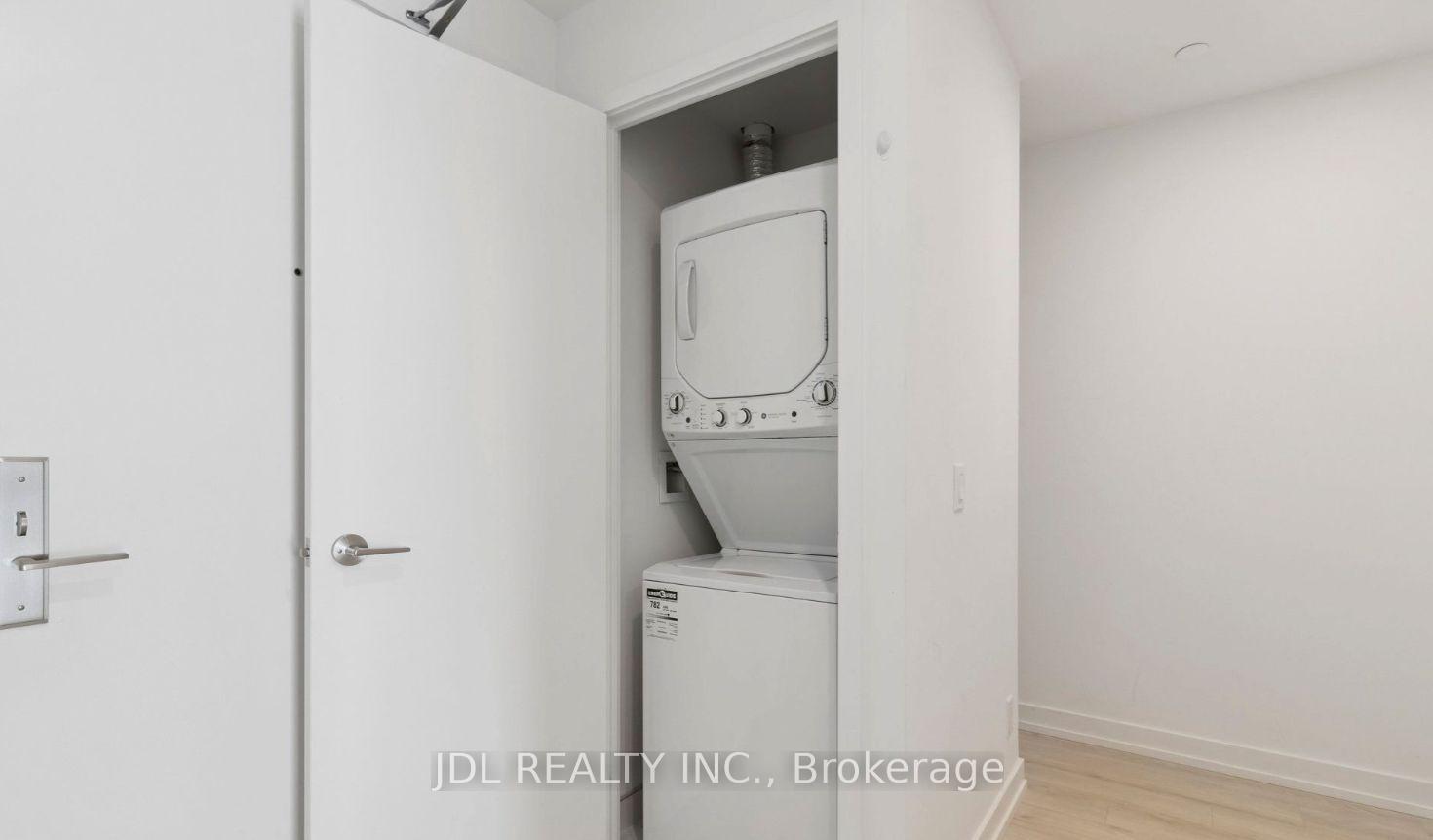 Photo 7 of Unit 2007, 33 Helendale Avenue, Toronto, Yonge-Eglinton — HOMEH