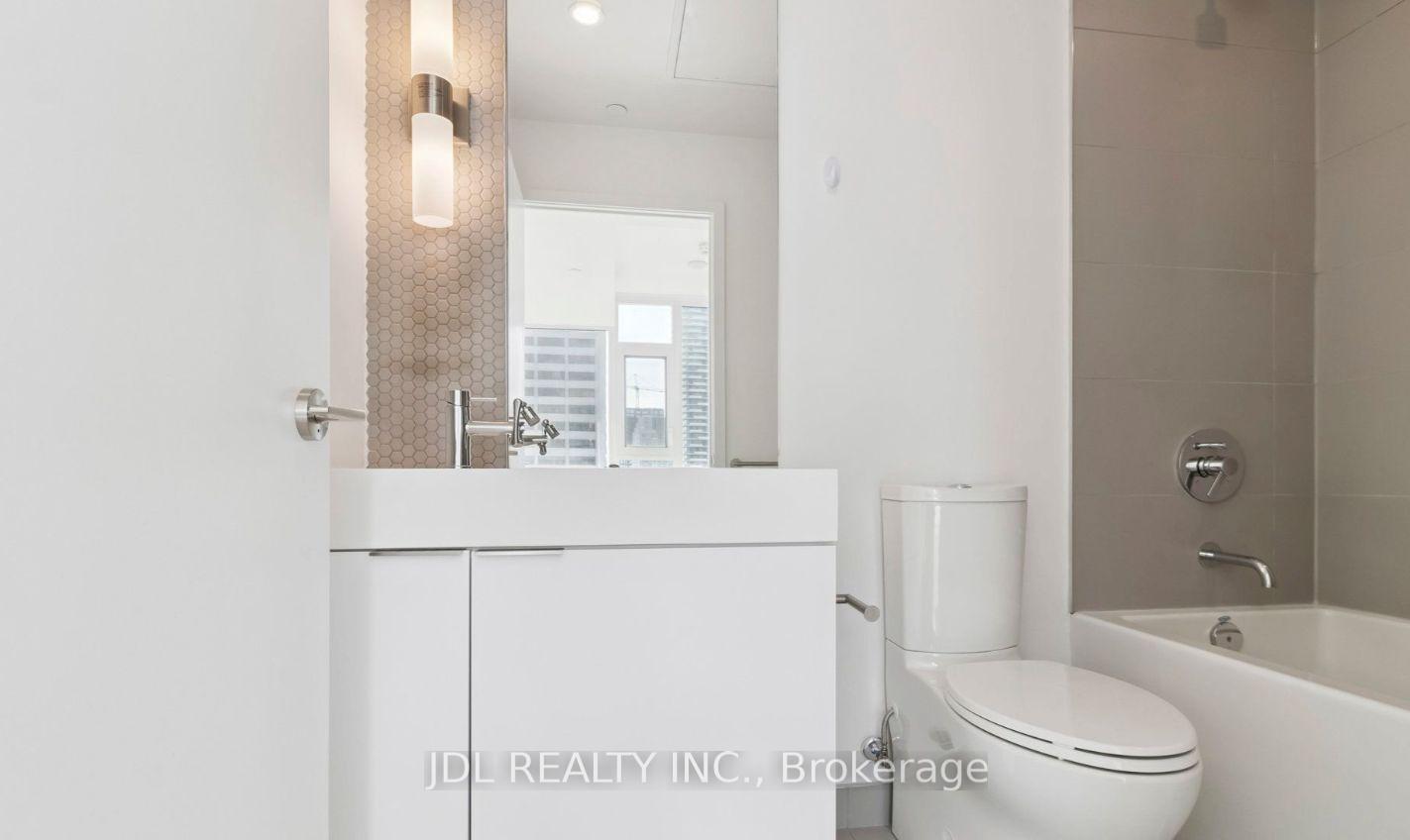 Photo 12 of Unit 2007, 33 Helendale Avenue, Toronto, Yonge-Eglinton — HOMEH