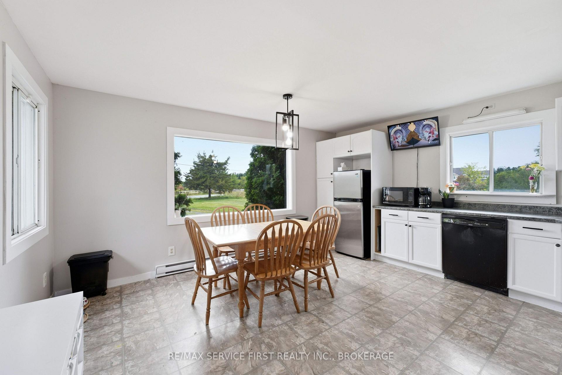 Photo 11 of 2867 Highway 2, Kingston, City North of 401 — HOMEH