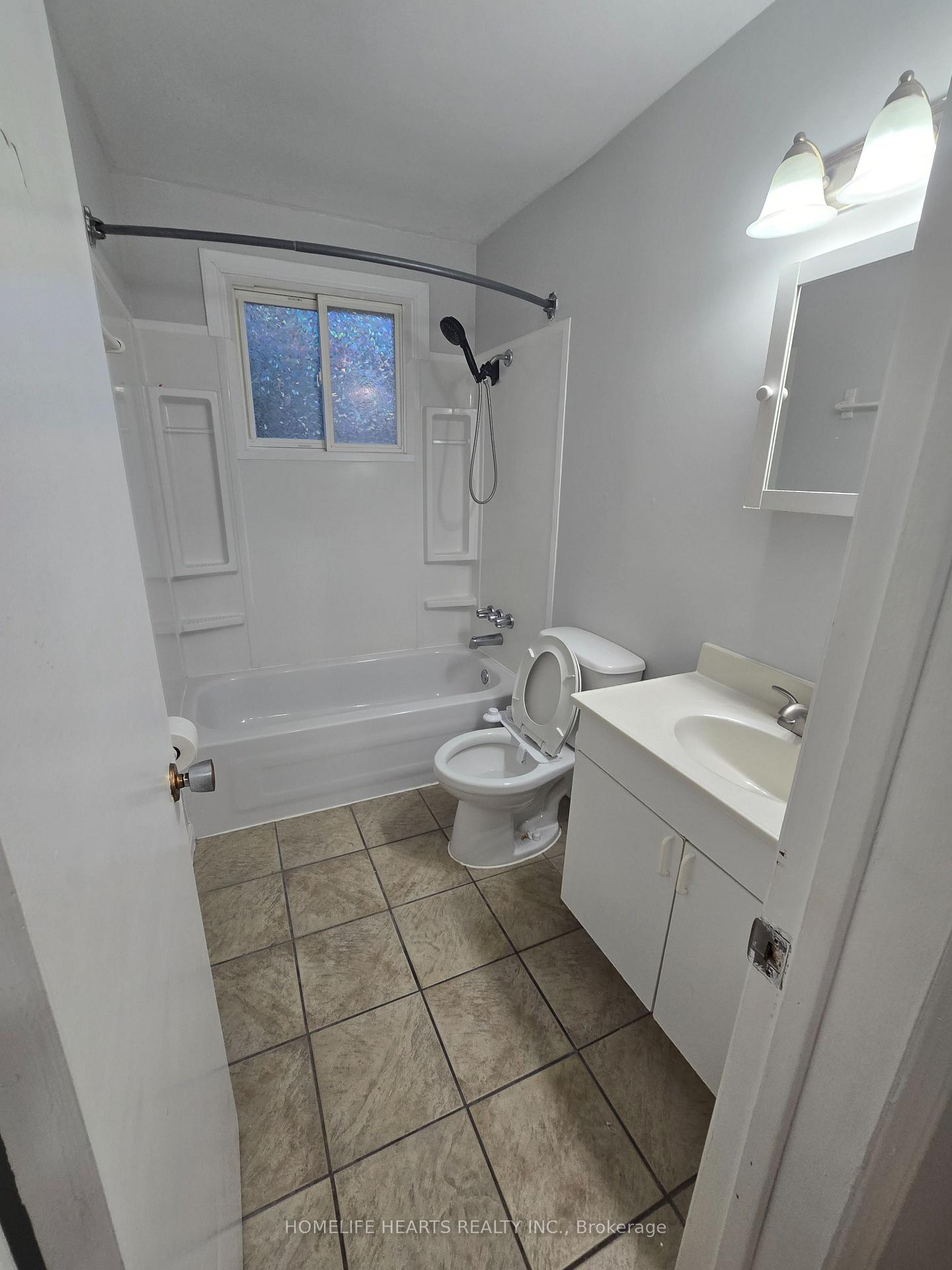 Photo 6 of Unit 3, 362 Grey Street, Brantford, East Ward — HOMEH