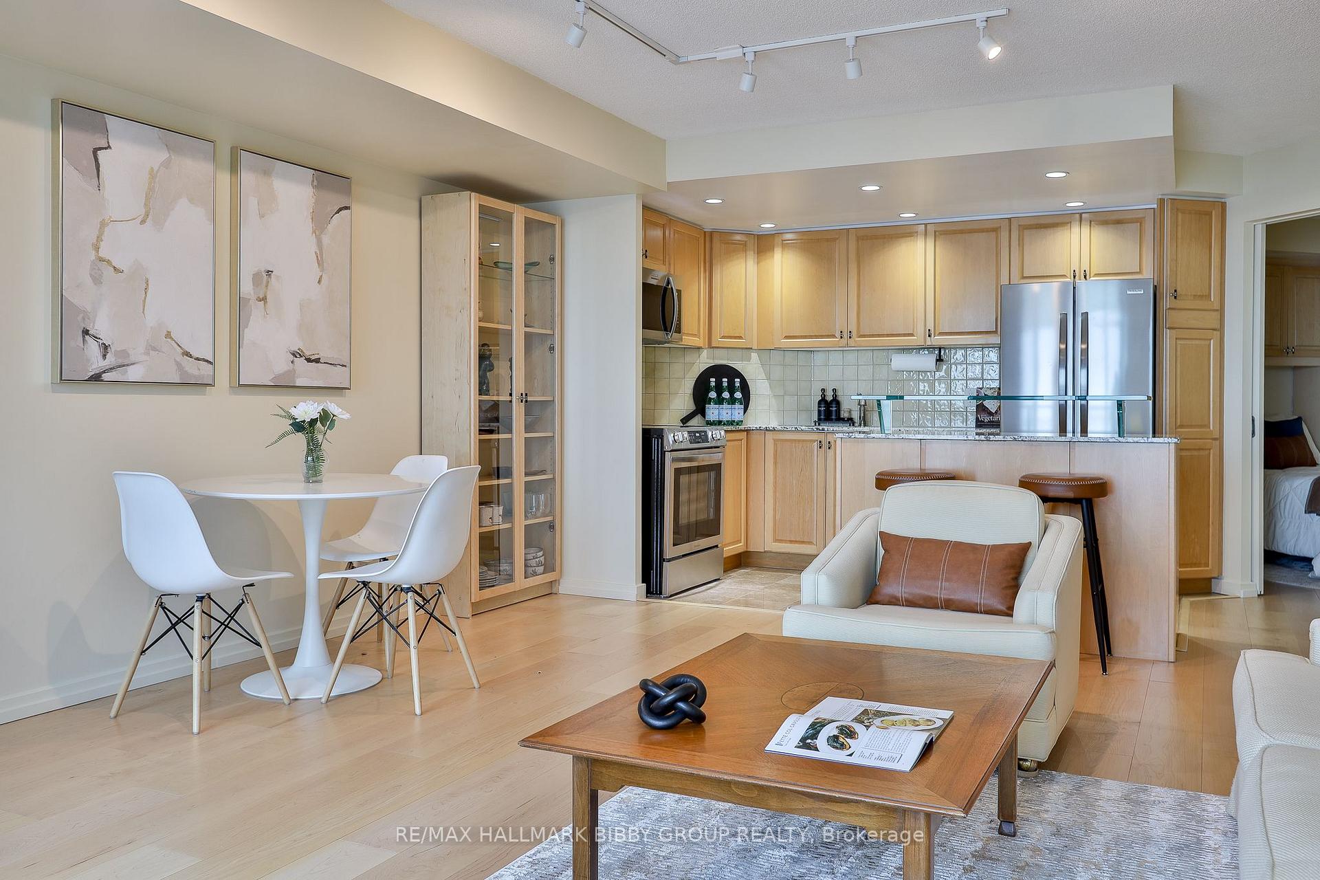 Photo 27 of Unit 1911, 208 Queens Quay W, Toronto, Waterfront Communities — HOMEH
