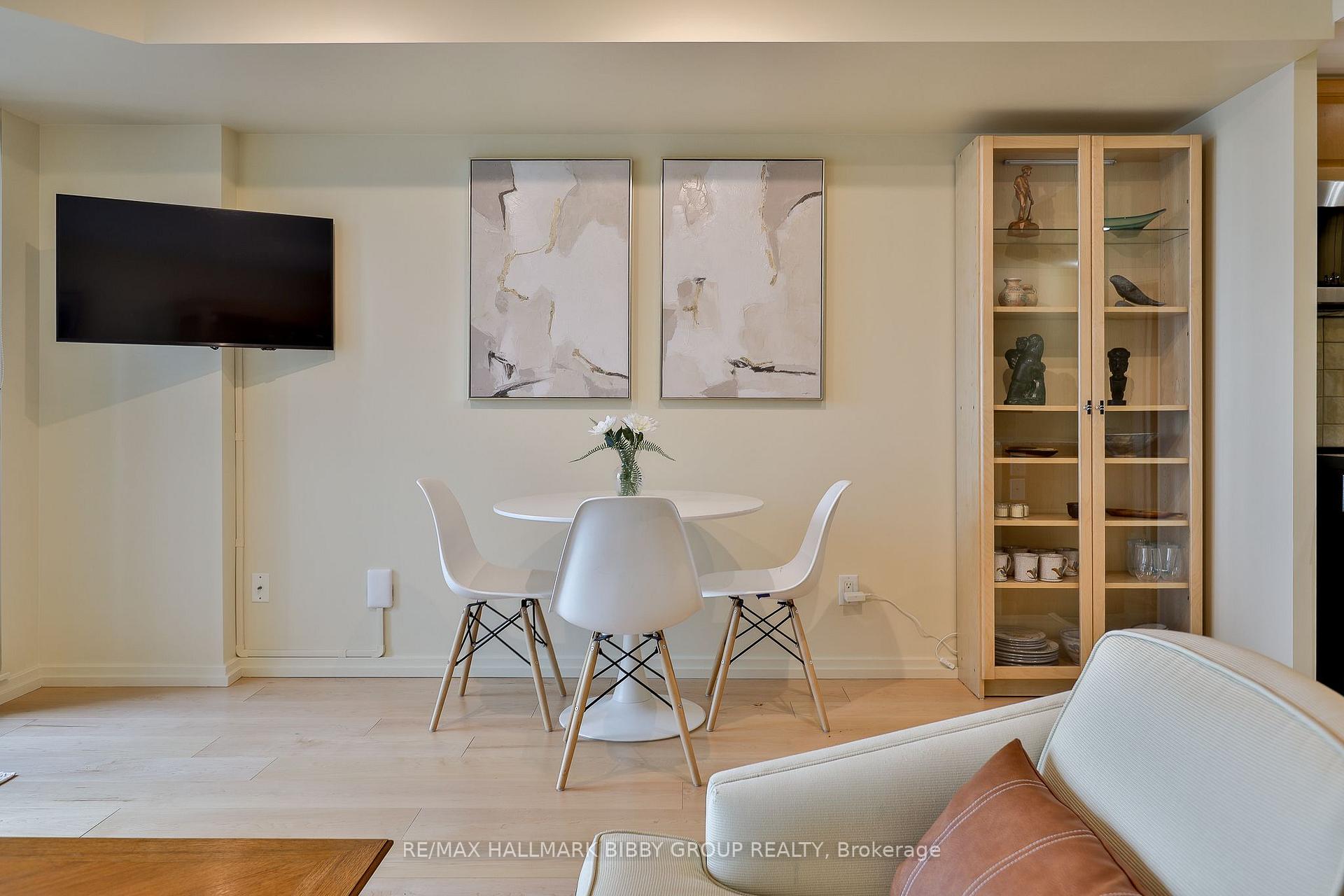 Photo 29 of Unit 1911, 208 Queens Quay W, Toronto, Waterfront Communities — HOMEH