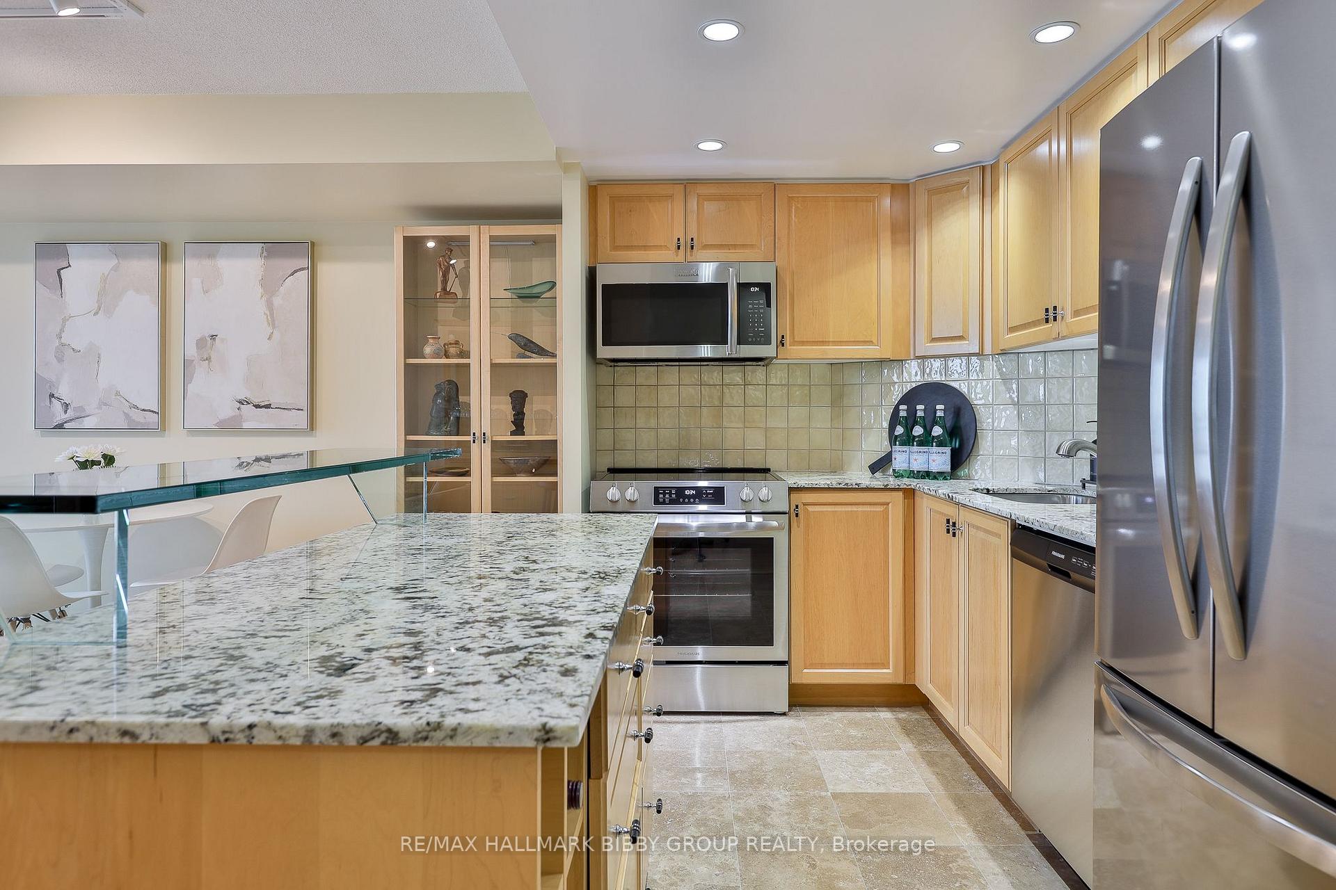 Photo 31 of Unit 1911, 208 Queens Quay W, Toronto, Waterfront Communities — HOMEH