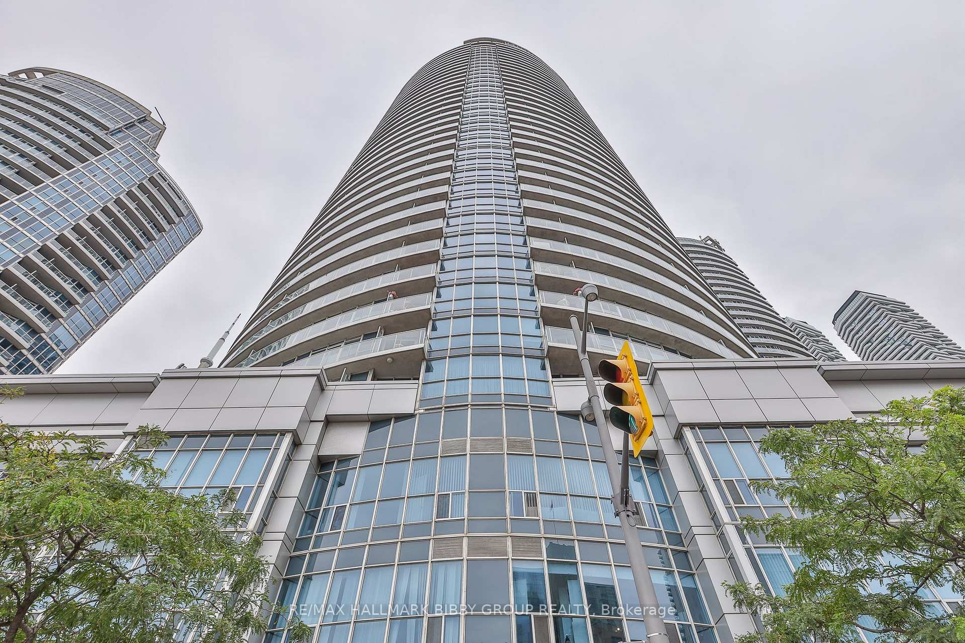 Photo 56 of Unit 1911, 208 Queens Quay W, Toronto, Waterfront Communities — HOMEH