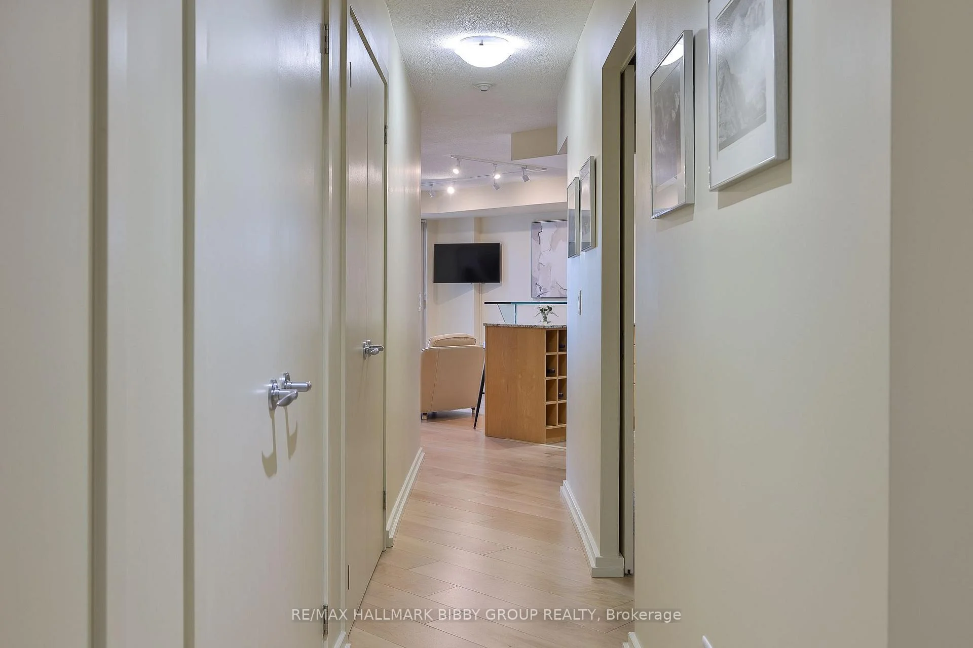 Photo 20 of Unit 1911, 208 Queens Quay W, Toronto, Waterfront Communities — HOMEH