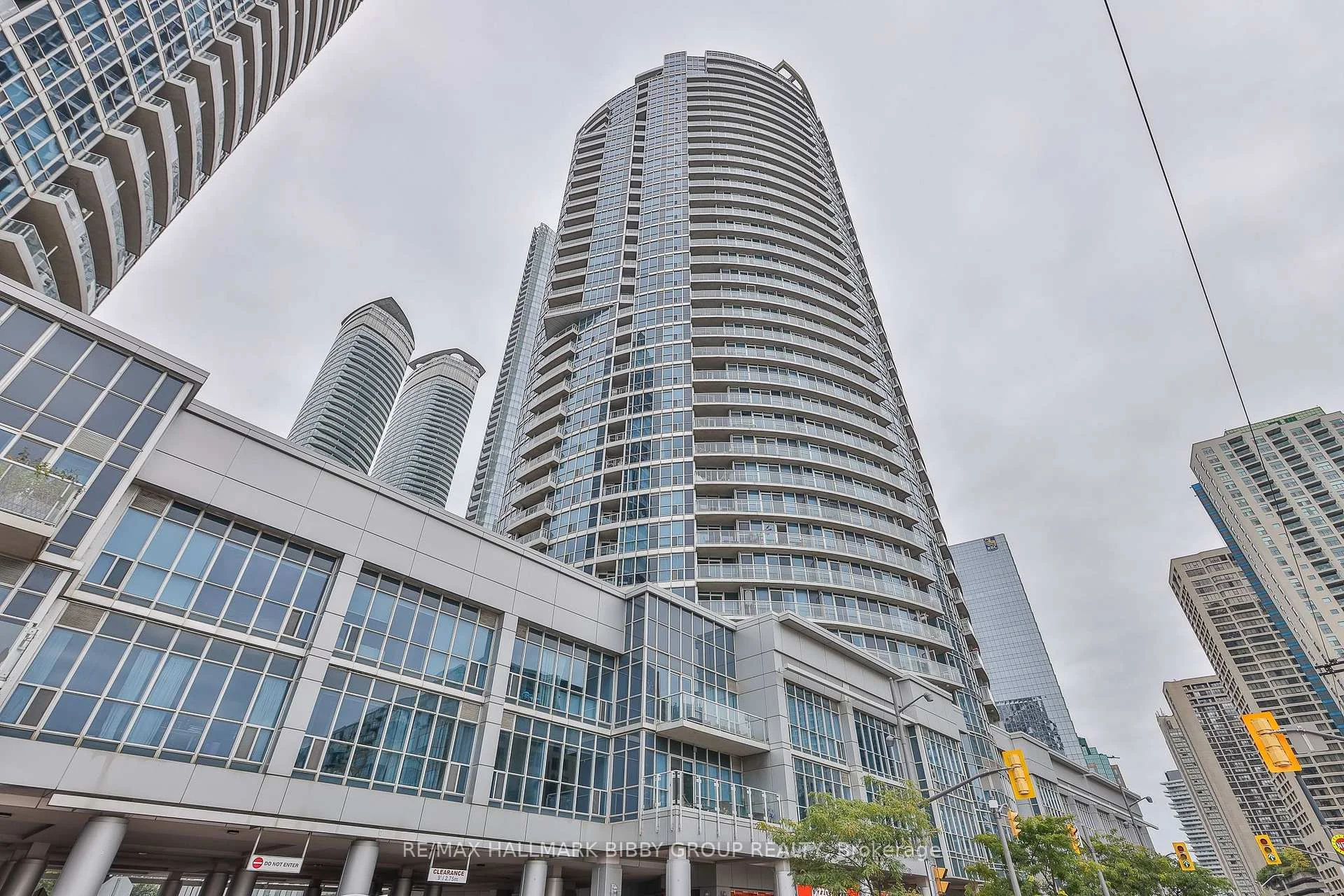 Photo 71 of Unit 1911, 208 Queens Quay W, Toronto, Waterfront Communities — HOMEH