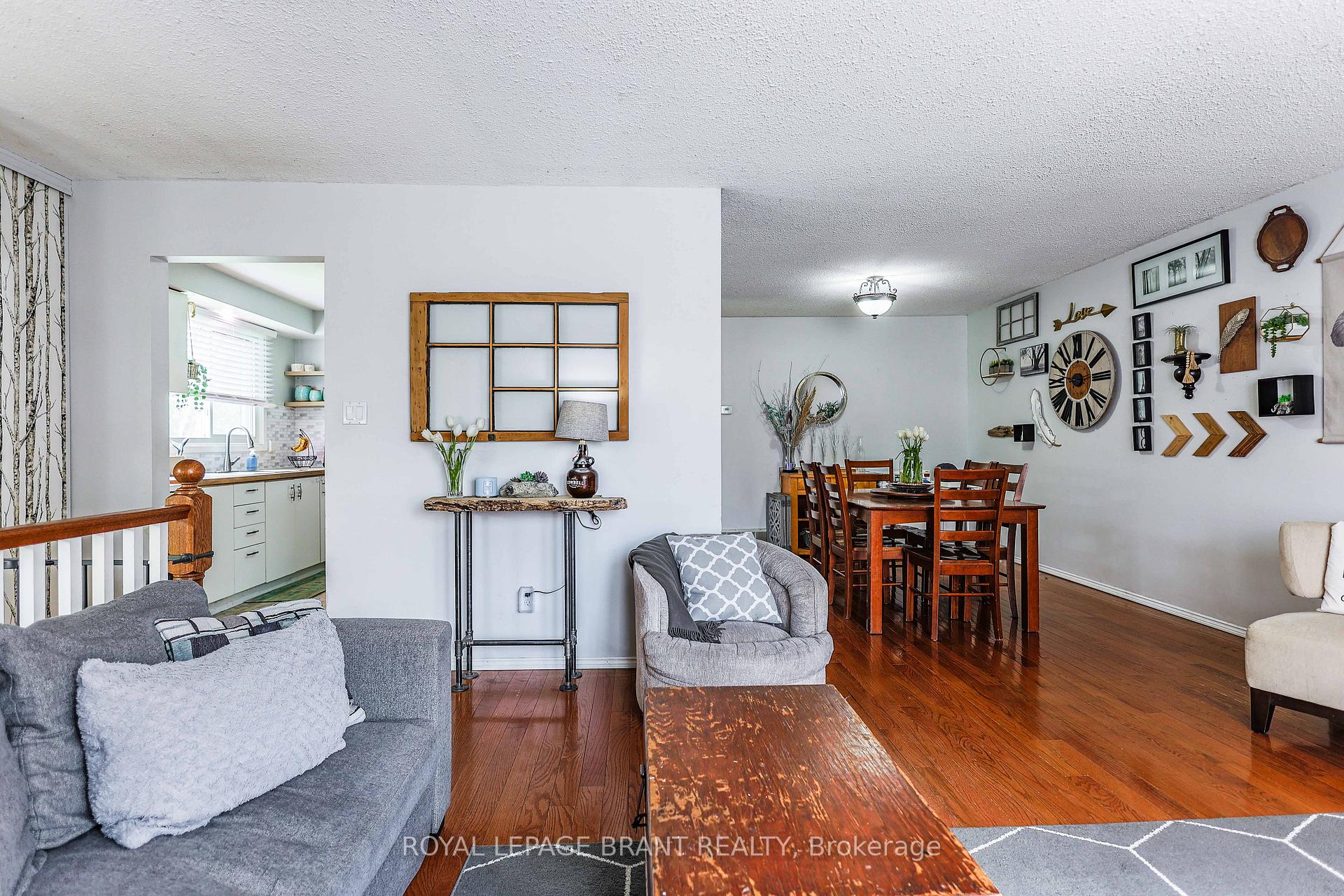 Photo 5 of 156 Ashgrove Avenue, Brant, Brantford Twp — HOMEH