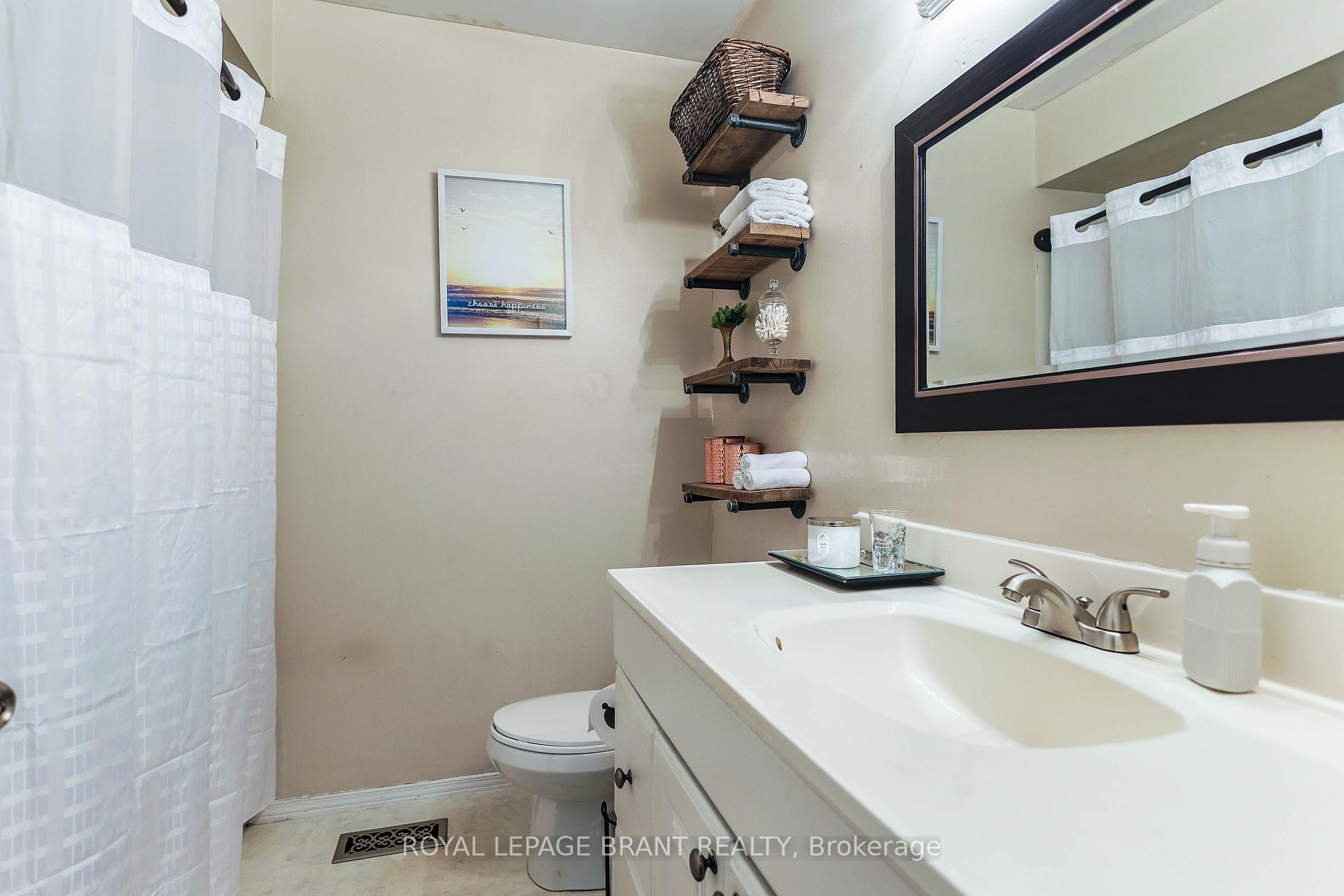 Photo 16 of 156 Ashgrove Avenue, Brant, Brantford Twp — HOMEH