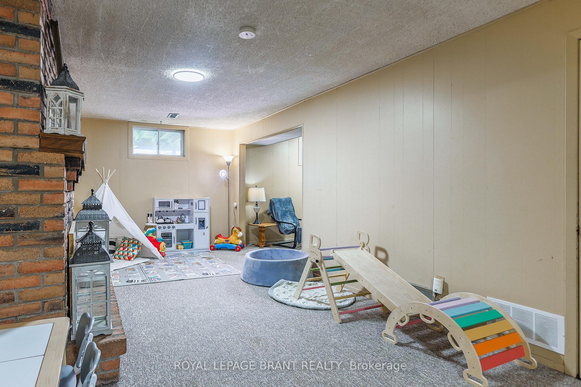 Photo 17 of 156 Ashgrove Avenue, Brant, Brantford Twp — HOMEH