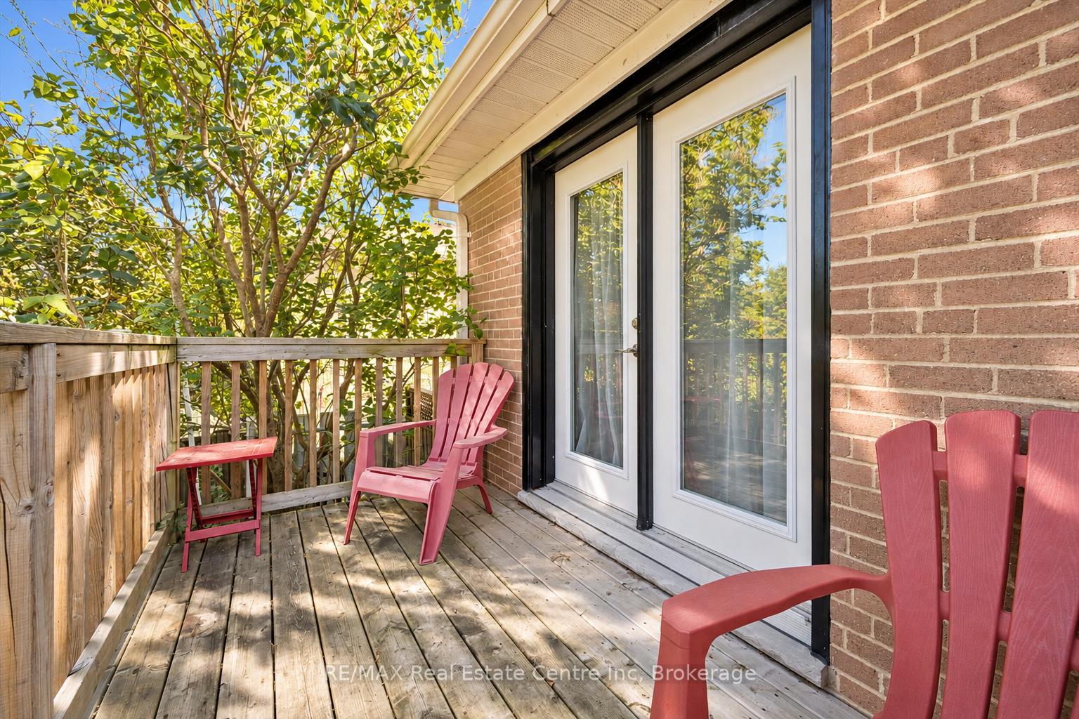 Photo 21 of 41 Prince Charles Street, Halton Hills, Georgetown — HOMEH