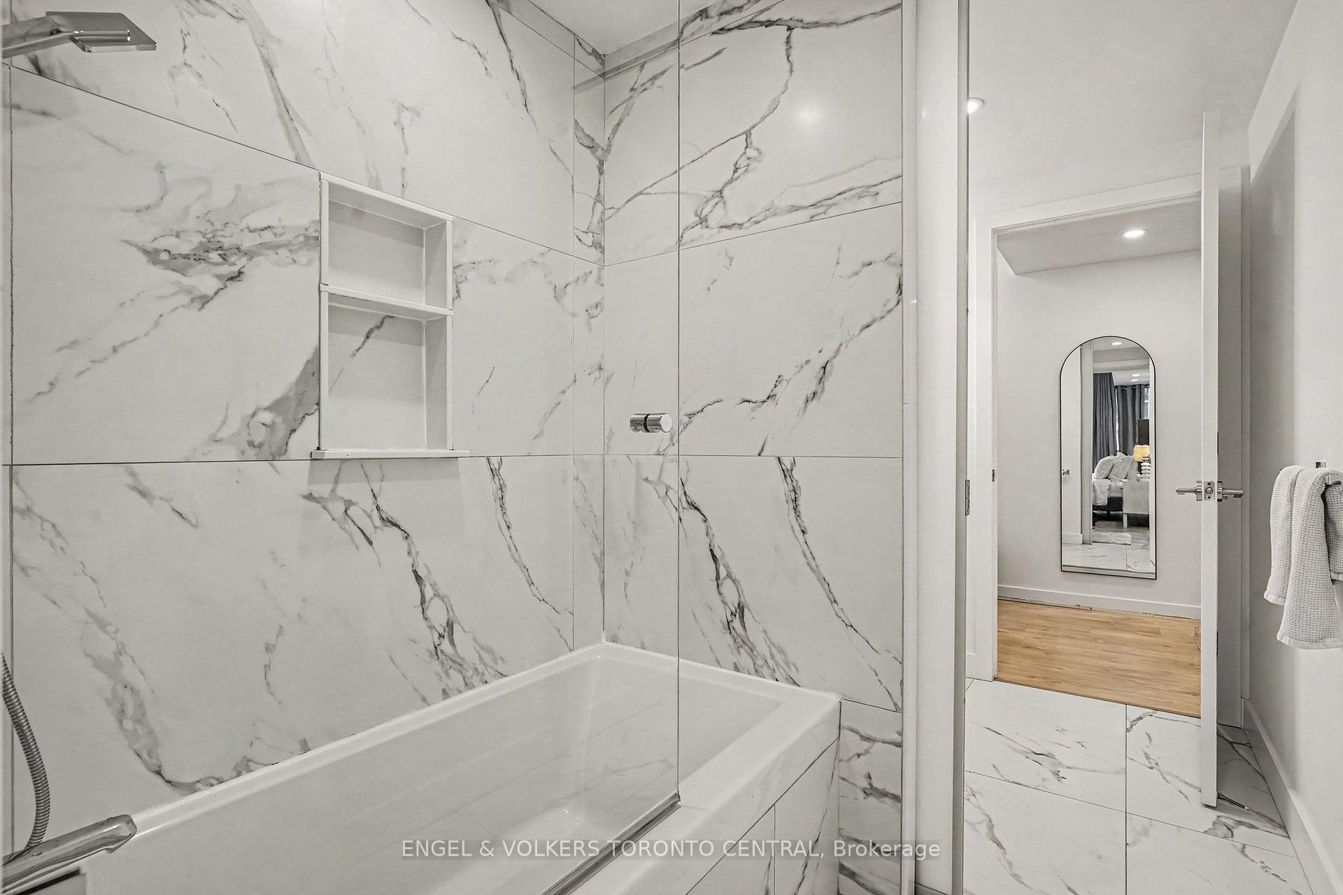 Photo 12 of Unit 1503, 33 Charles Street E, Toronto, Church-Yonge Corridor — HOMEH