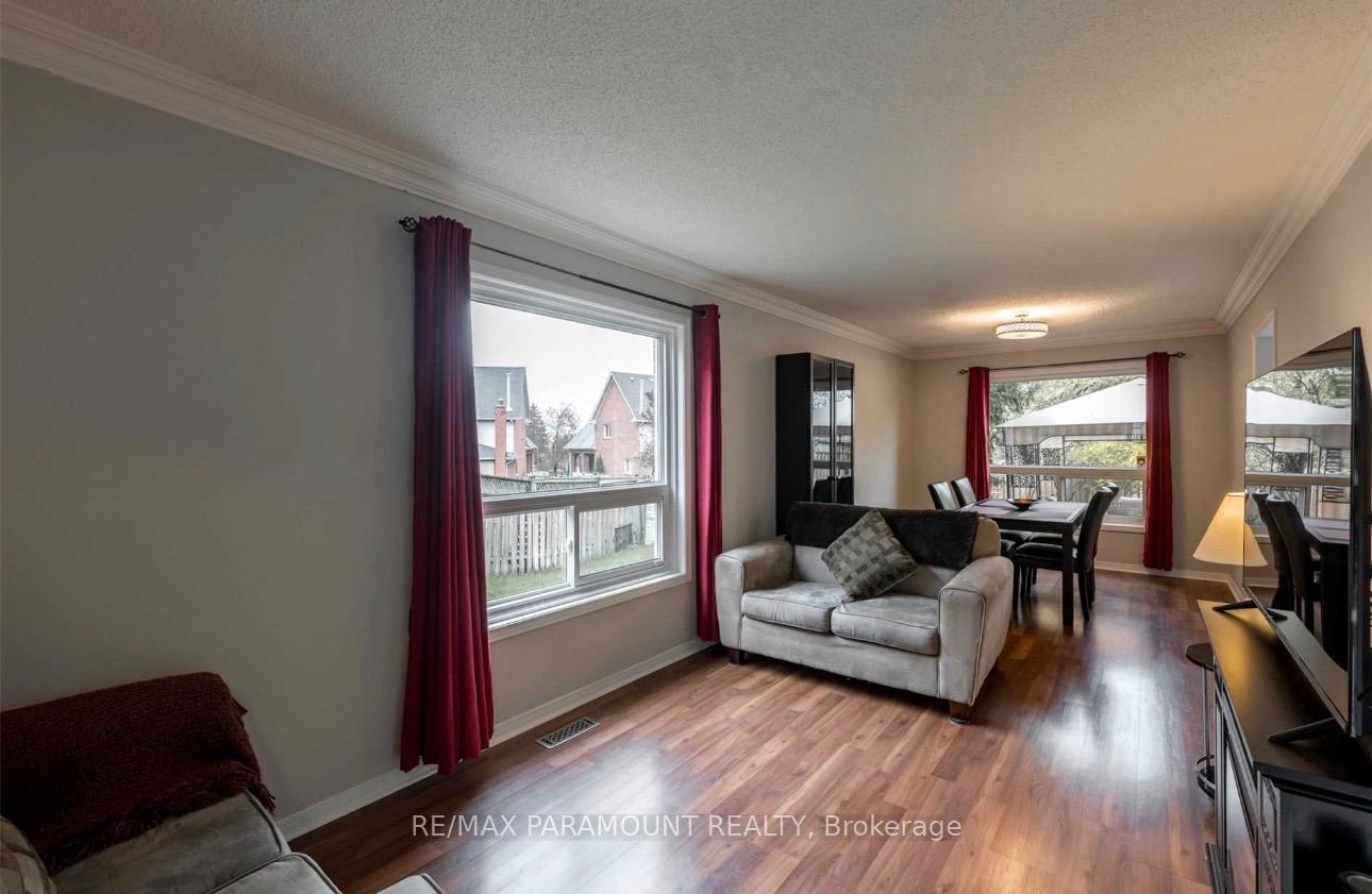 Photo 6 of 26 Ural Circle, Brampton, Sandringham-Wellington — HOMEH
