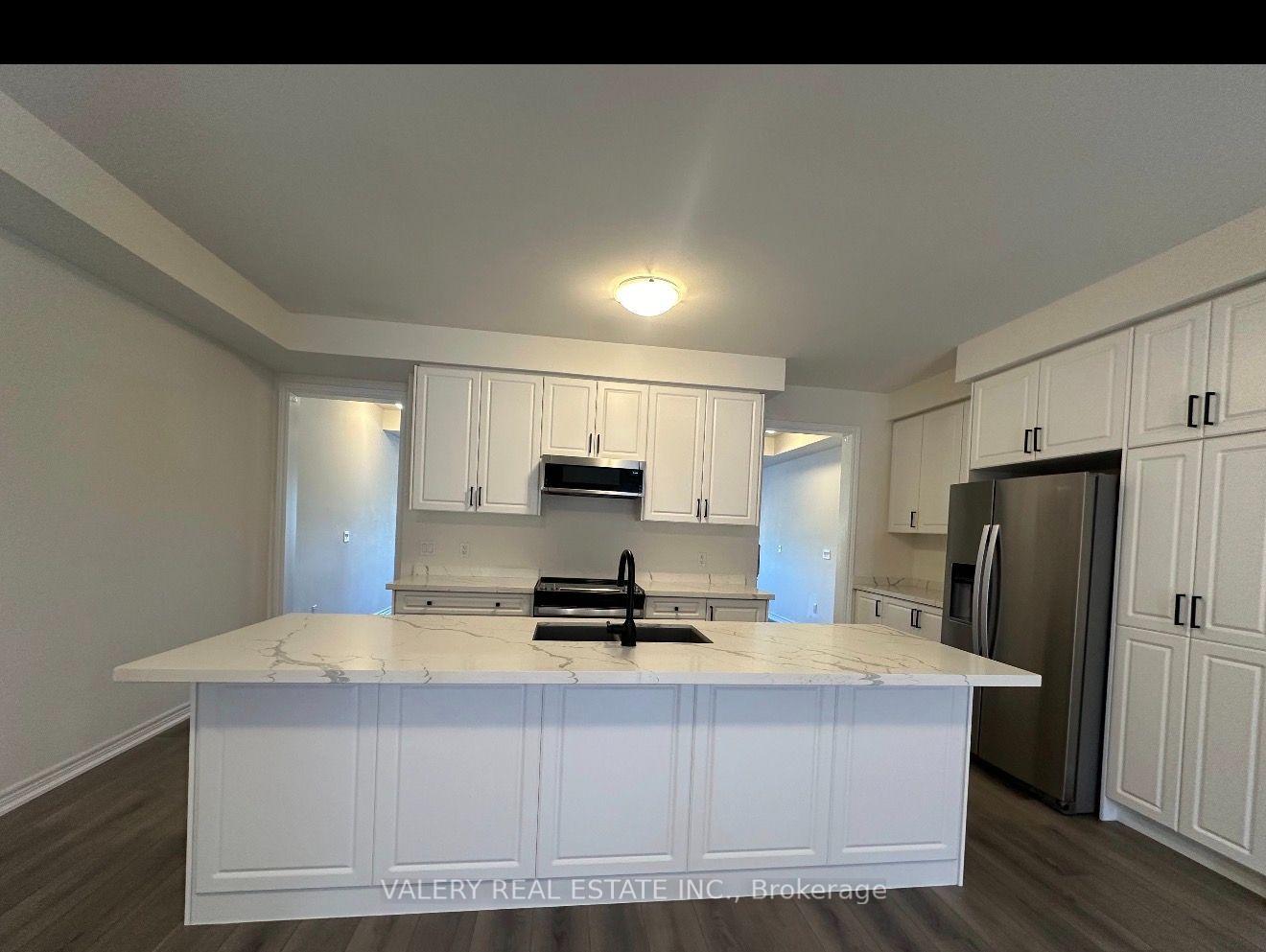Photo 6 of 517 Dundas Street E, Oakville, Joshua Meadows — HOMEH