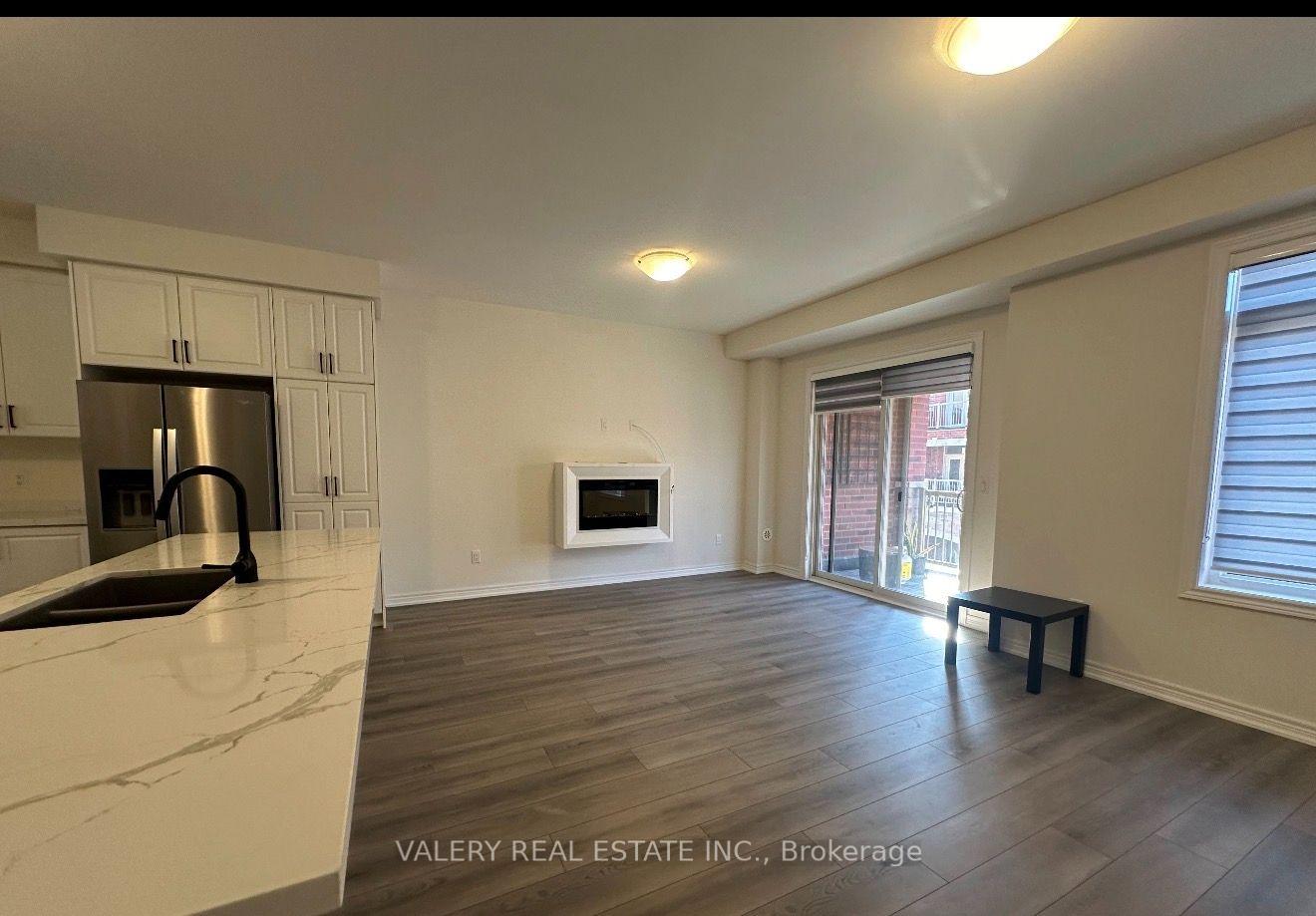 Photo 8 of 517 Dundas Street E, Oakville, Joshua Meadows — HOMEH