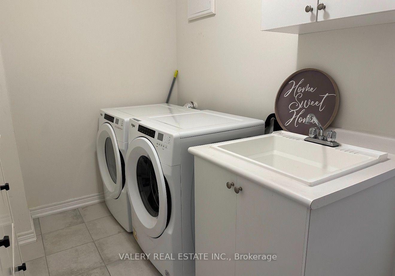 Photo 13 of 517 Dundas Street E, Oakville, Joshua Meadows — HOMEH