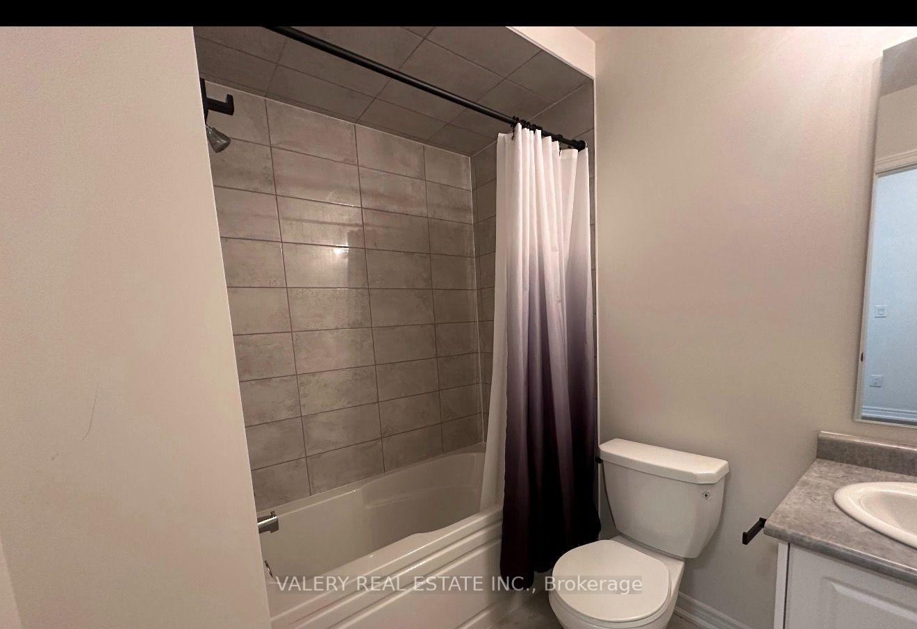 Photo 16 of 517 Dundas Street E, Oakville, Joshua Meadows — HOMEH