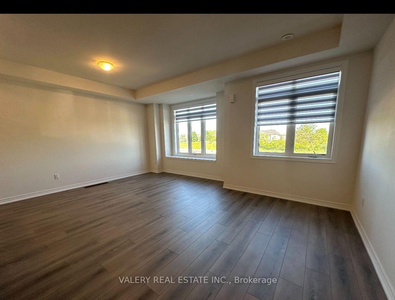 Photo 17 of 517 Dundas Street E, Oakville, Joshua Meadows — HOMEH