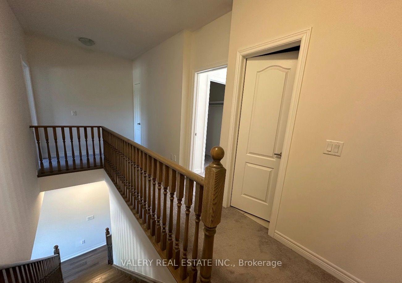 Photo 19 of 517 Dundas Street E, Oakville, Joshua Meadows — HOMEH