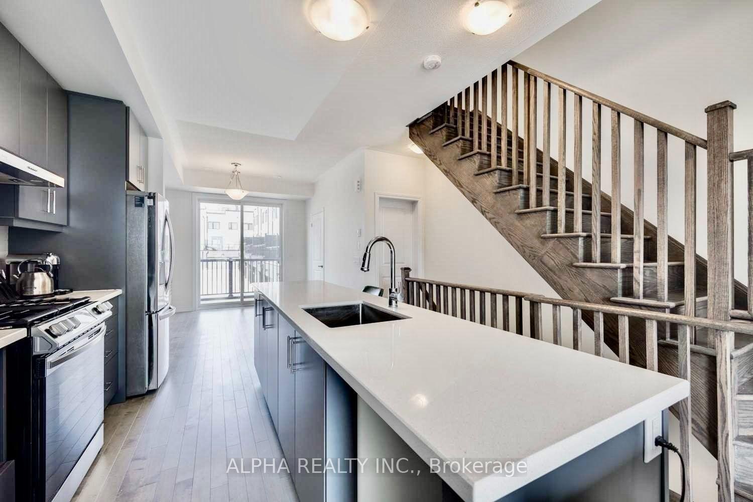 Photo 10 of Unit 21, 348 Wheat Boom Drive, Oakville, Joshua Meadows — HOMEH