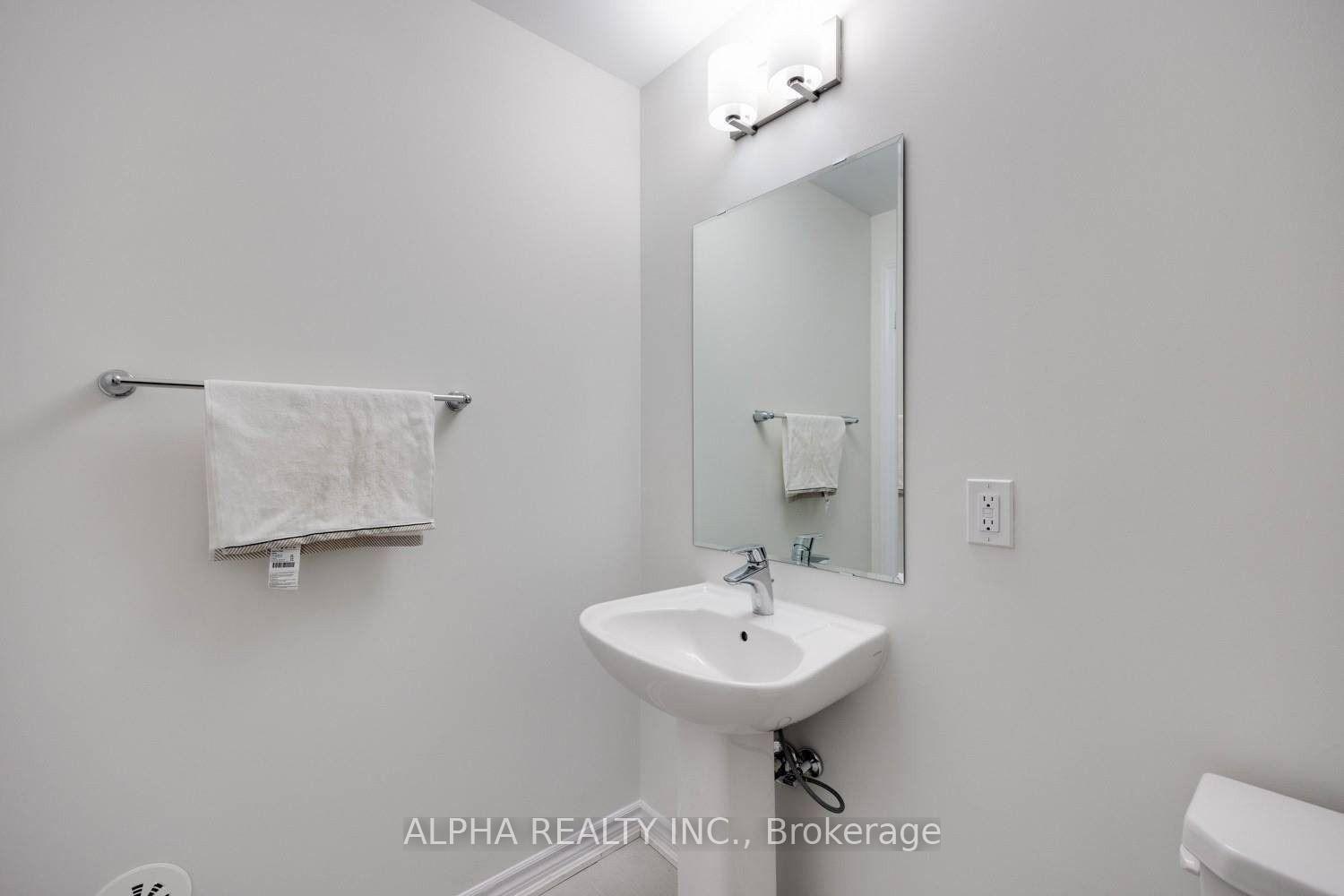 Photo 15 of Unit 21, 348 Wheat Boom Drive, Oakville, Joshua Meadows — HOMEH