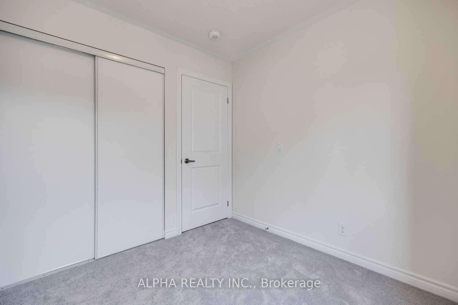 Photo 17 of Unit 21, 348 Wheat Boom Drive, Oakville, Joshua Meadows — HOMEH