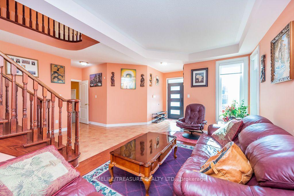 Photo 5 of 3353 Destination Drive, Mississauga, Churchill Meadows — HOMEH