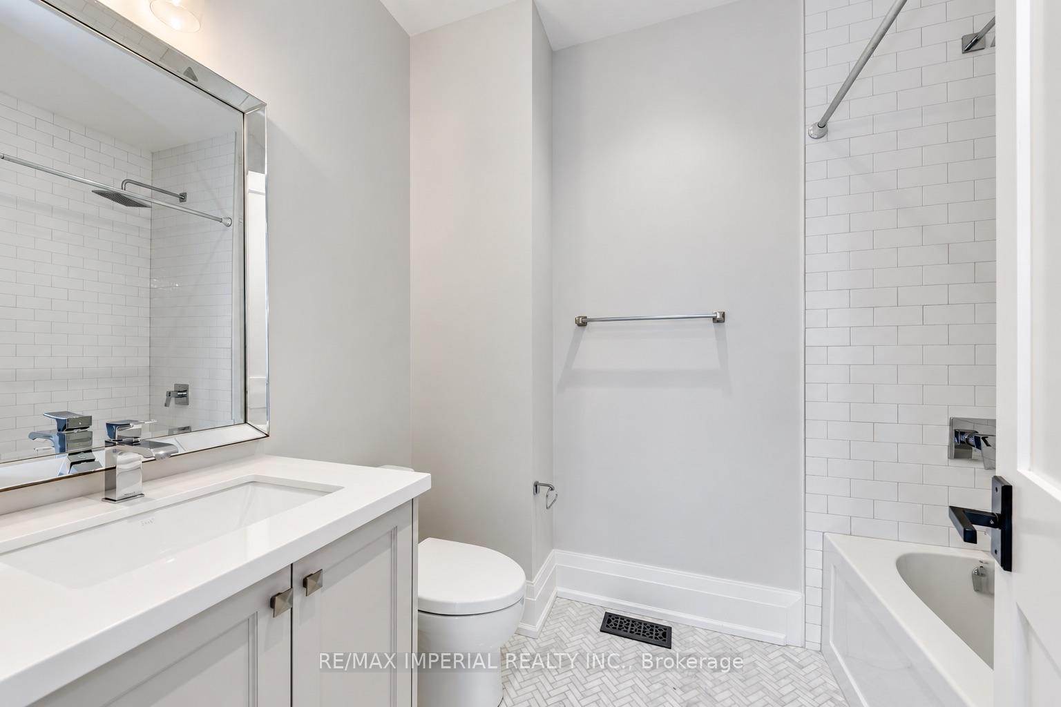 Photo 56 of 1517 Duncan Road, Oakville, Morrison — HOMEH